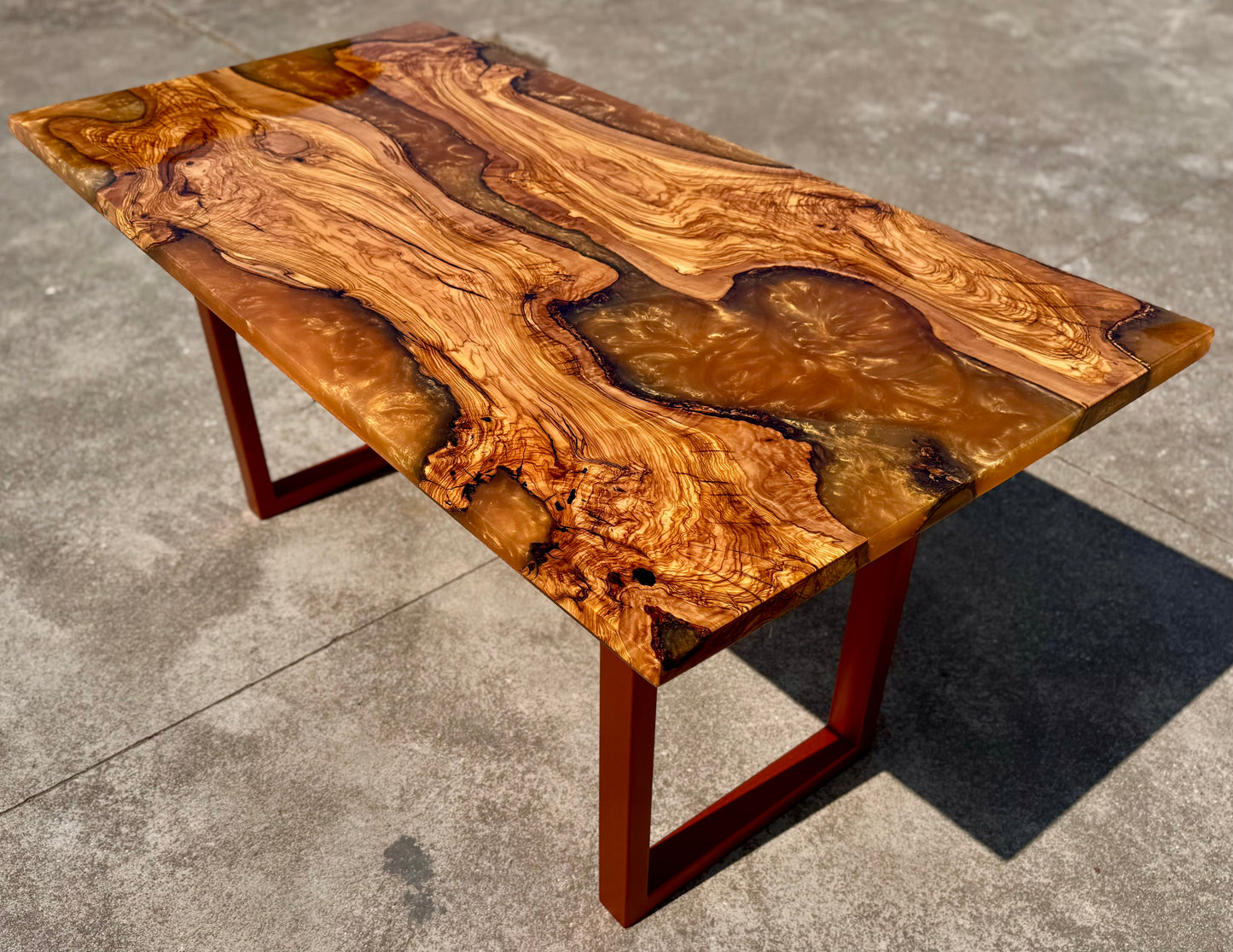 Rame - Tavolo in legno e resina