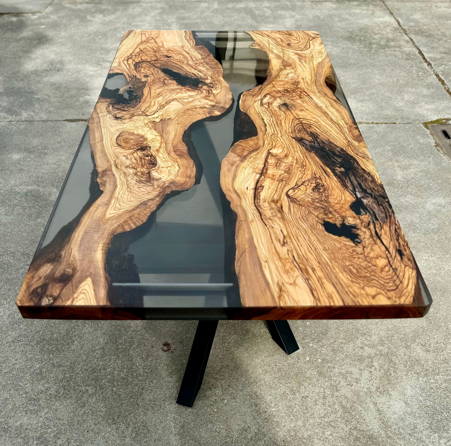 SNAPE - River Table in legno e resina