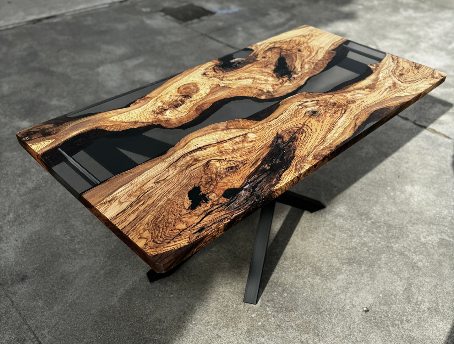 SNAPE - River Table in legno e resina