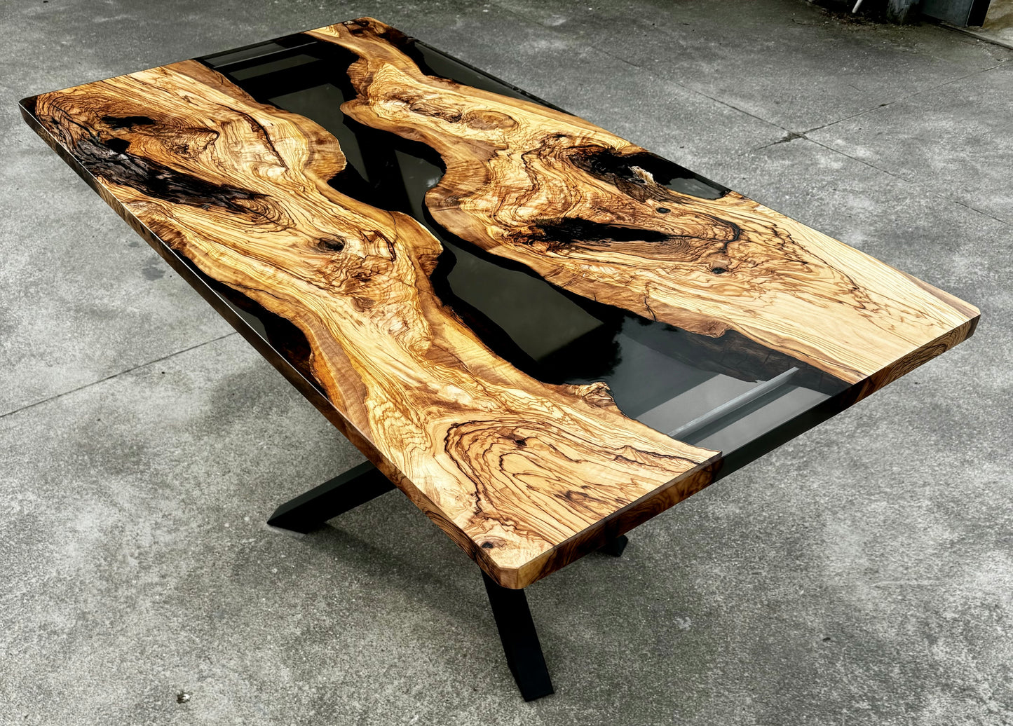 SNAPE - River Table in legno e resina