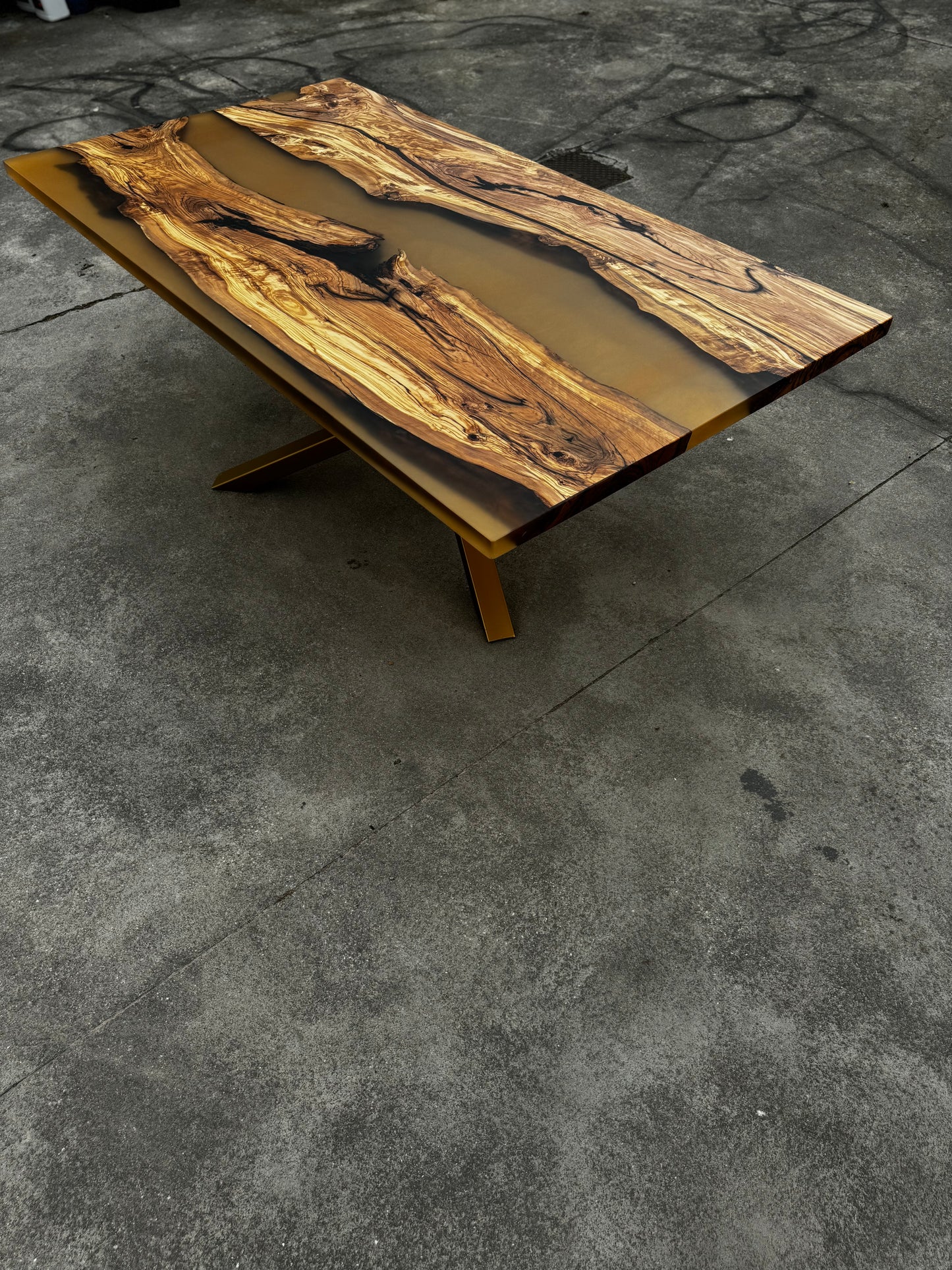 AURELIO - River Table in legno e resina