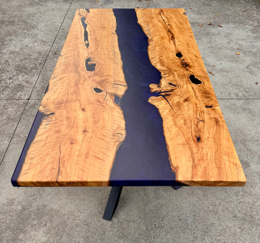 Notte - Tavolo da pranzo in legno e resina