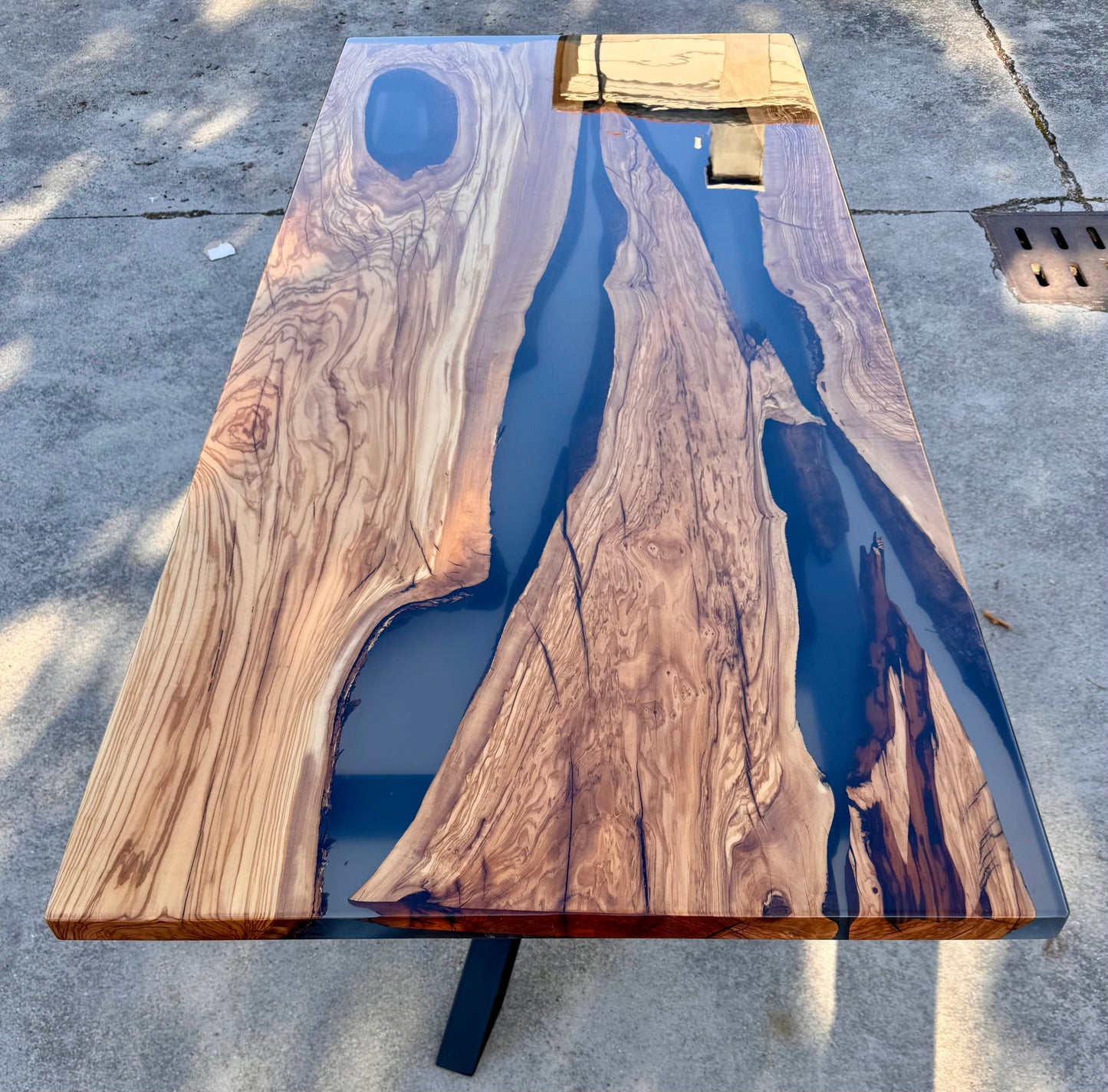 Lama - Tavolo da pranzo in legno e resina