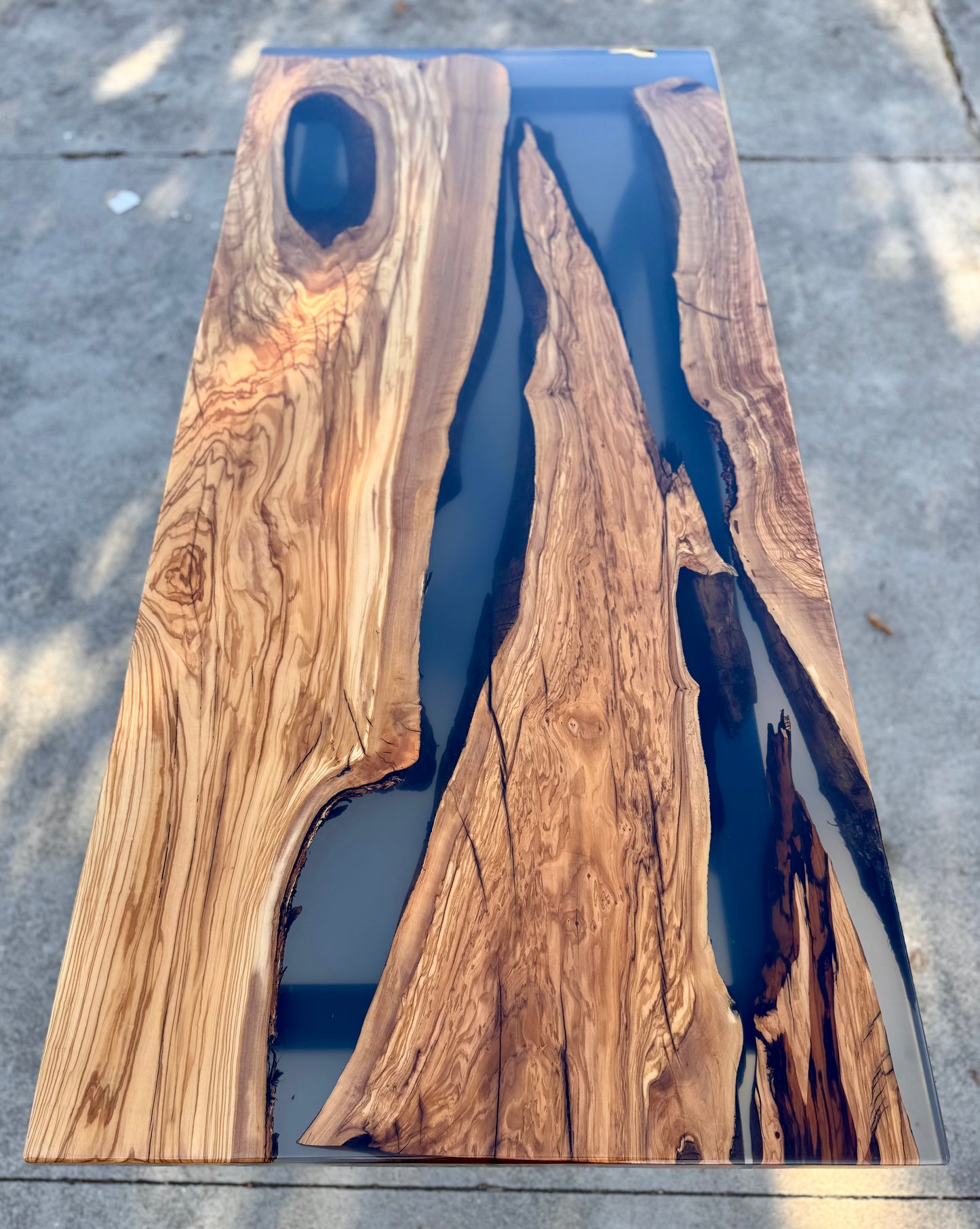 Lama - Tavolo da pranzo in legno e resina