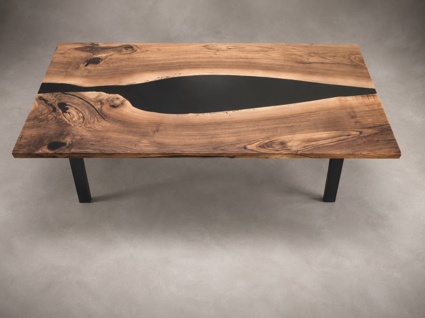 Distinto - Tavolo in legno e resina
