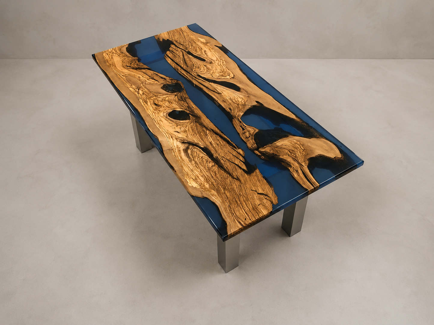 Crystal - Tavolo in legno e resina