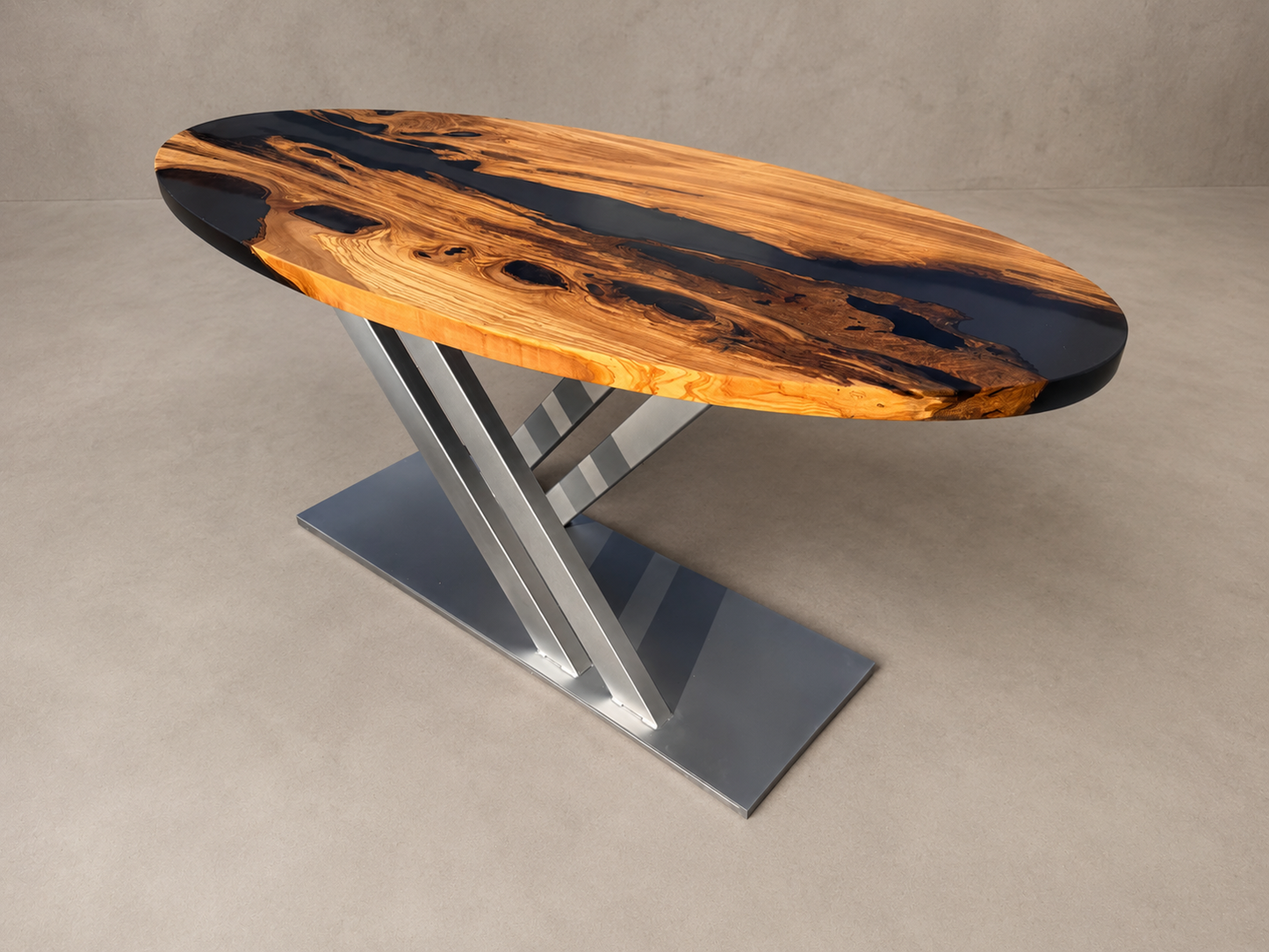 Aura - Tavolo da pranzo ovale in legno e resina epossidica