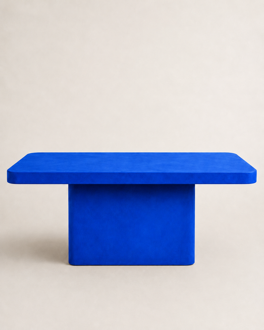 Monolite - Tavolo in microcemento blu elettrico