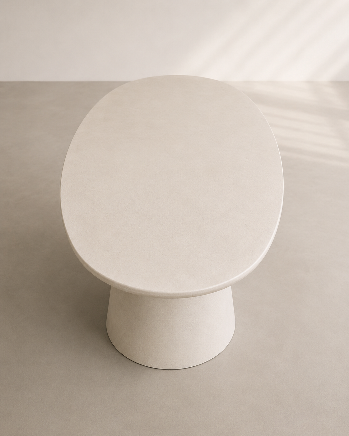 Evo - Tavolo ovale in microcemento bianco vanilla