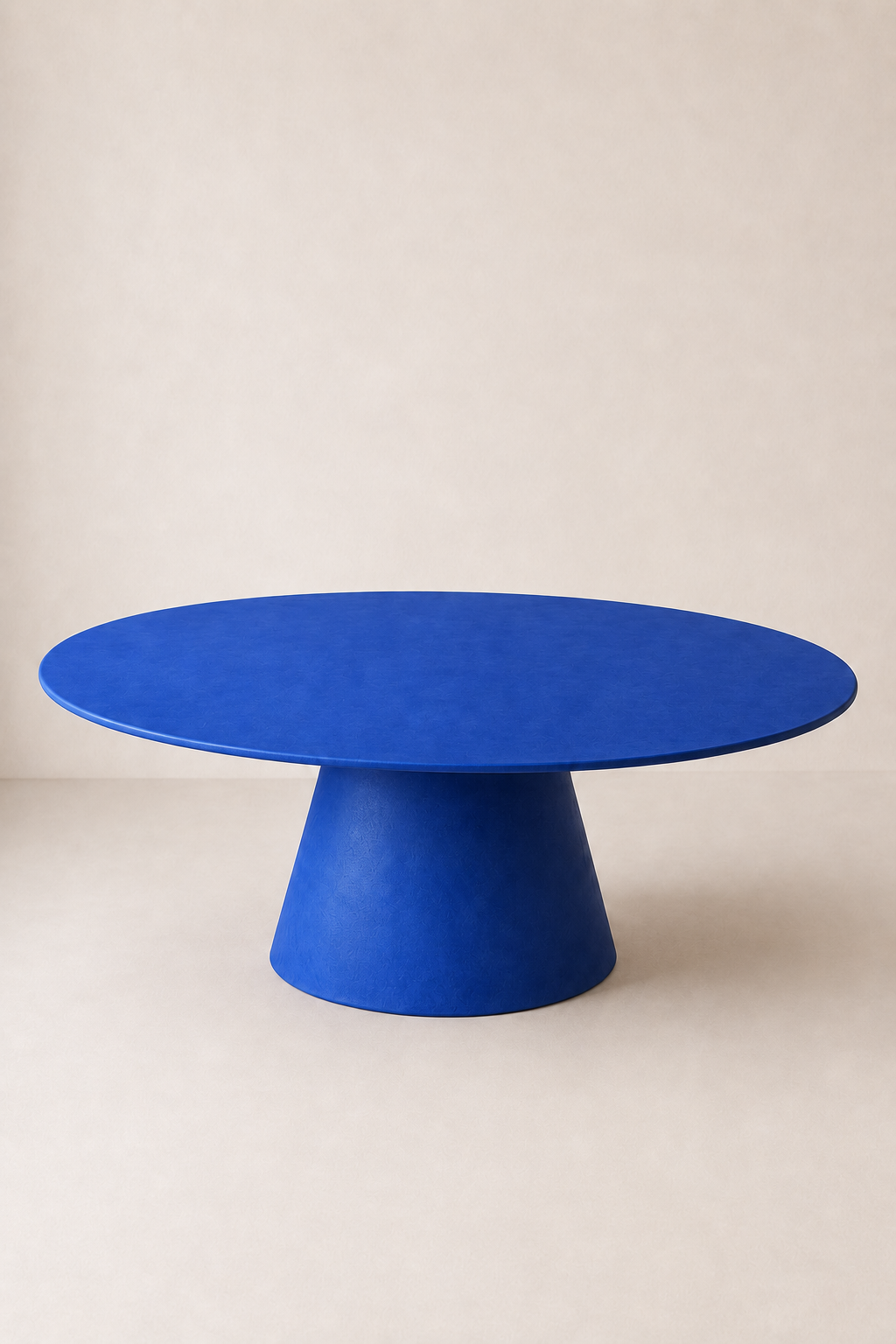 Evo - Tavolo ovale in microcemento blu elettrico