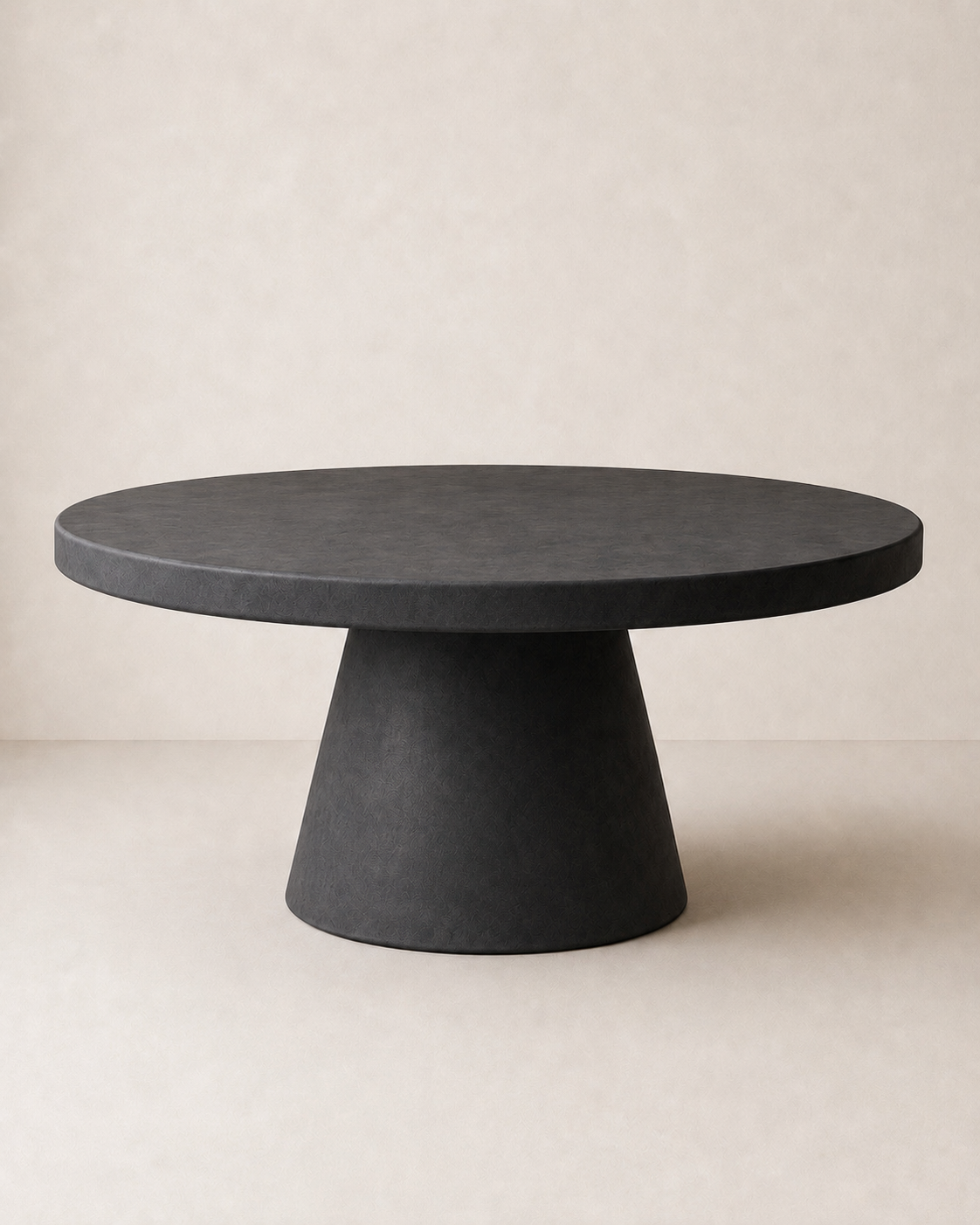 Cono - Tavolo rotondo in microcemento nero grafite